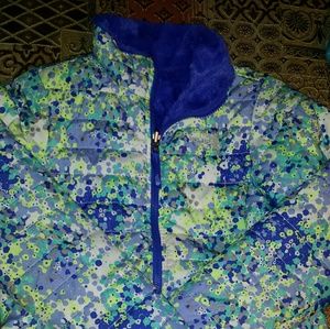 Girls Large 14/16 North Face reversible jacket.